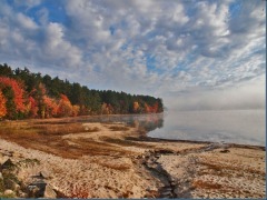 massabesic-autumn-sky.barbbowman