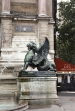 memorial-to-soldiers-in-paris-1