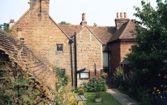 english-manor-1