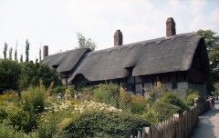 shakespeare-cottage-1